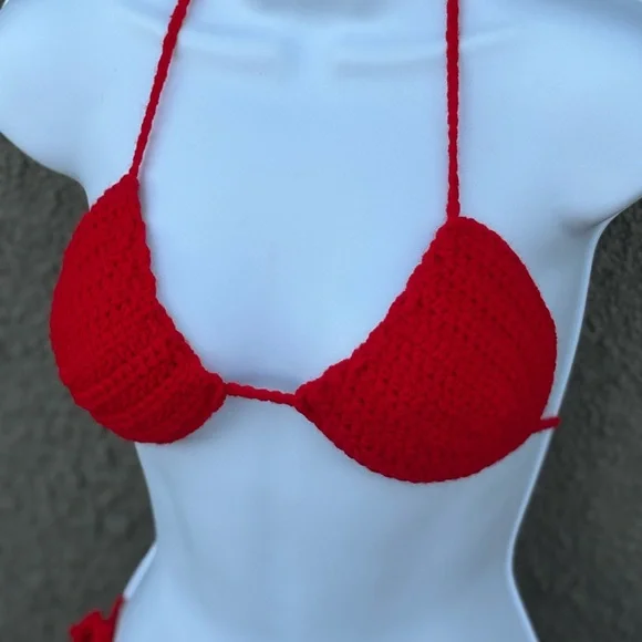Red Crochet Handmade Bikini Set - Picture 3 of 11